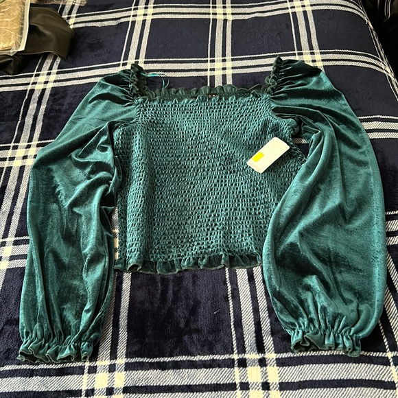 Laundry by Shelli Segal smocked top  size medium nwt - Picture 4 of 5